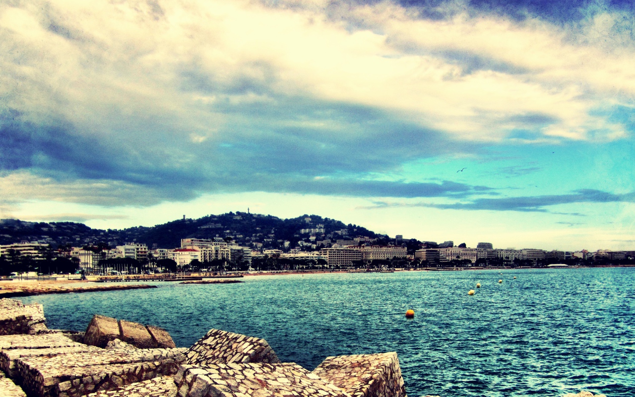 Набережная в Каннах, Франция