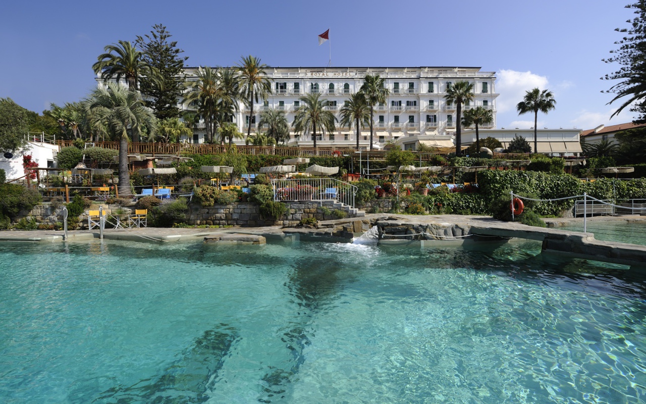 Гостиница на побережье в Сан Ремо, Италия