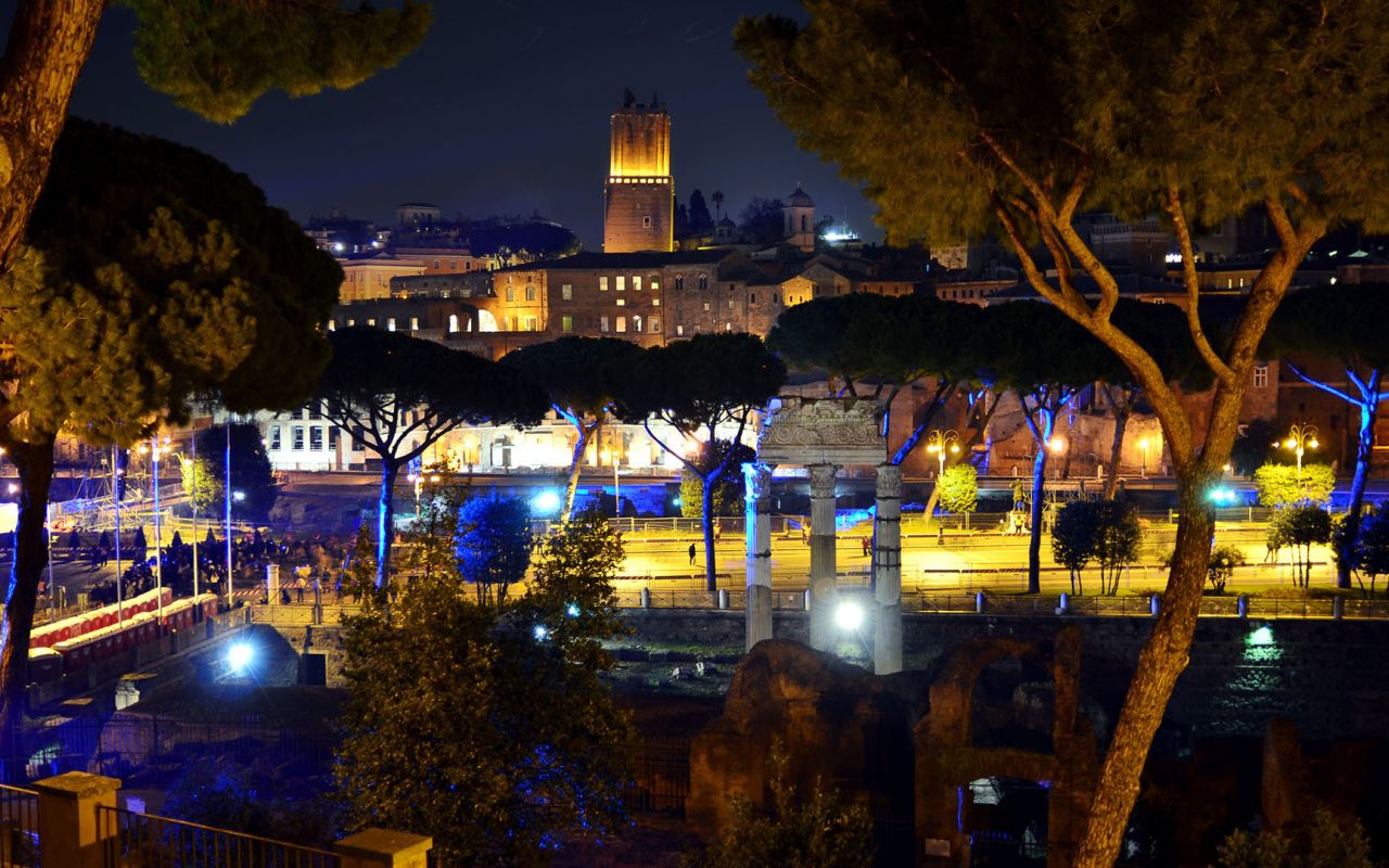 Ночной парк в Риме