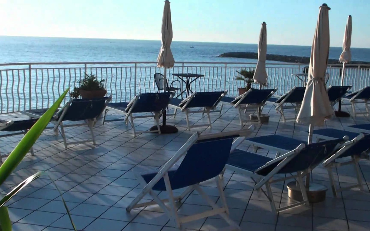 Весенний отдых на курорте Диано Марино, Италия