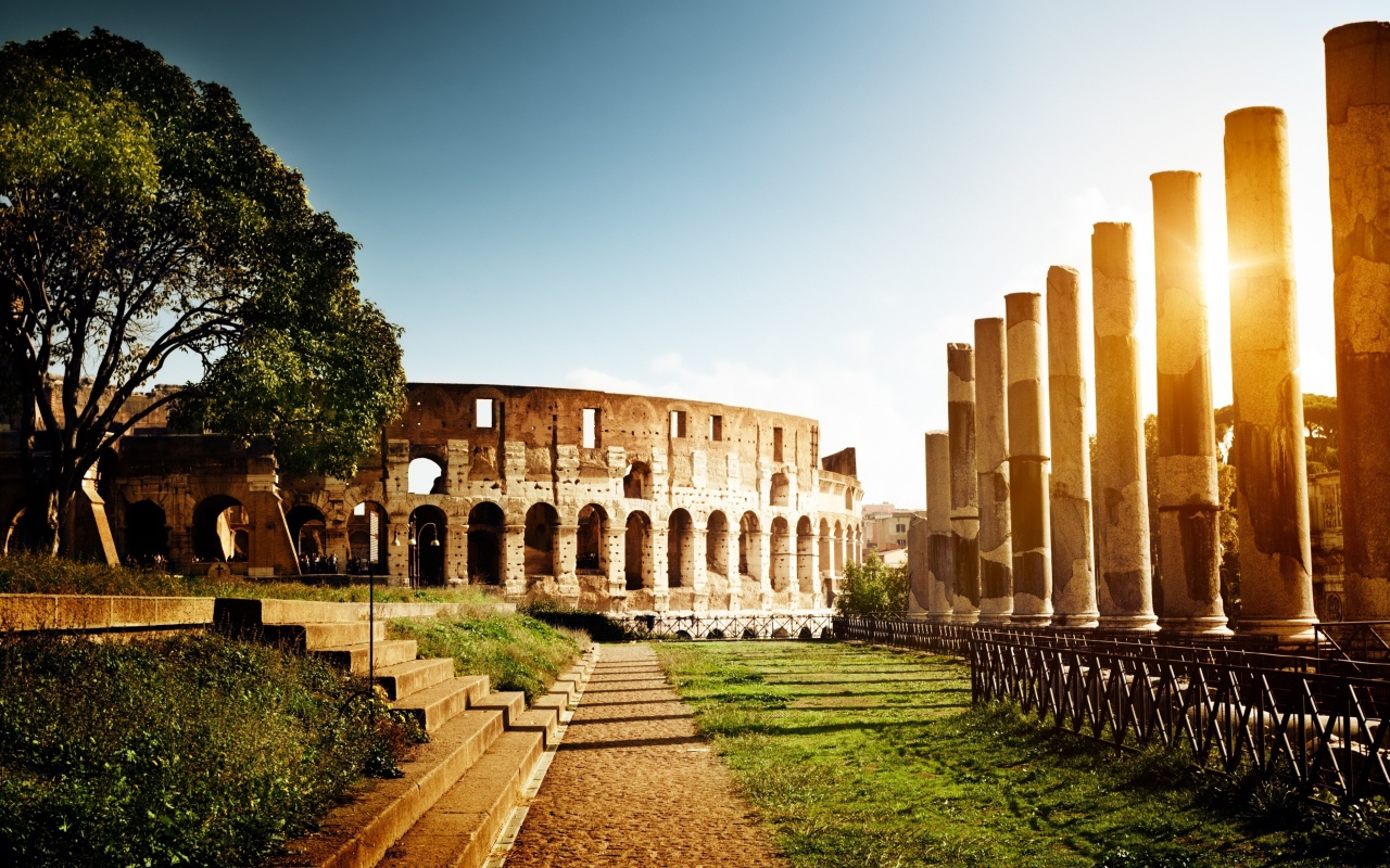 Sunlight breaks through the column in Rome, Italy