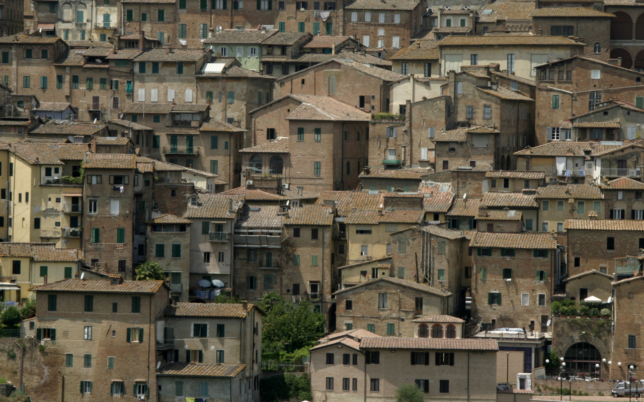 Городские дома в Сиене, Италия