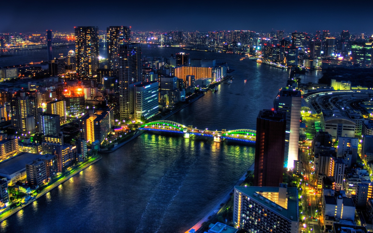 Река в Токио