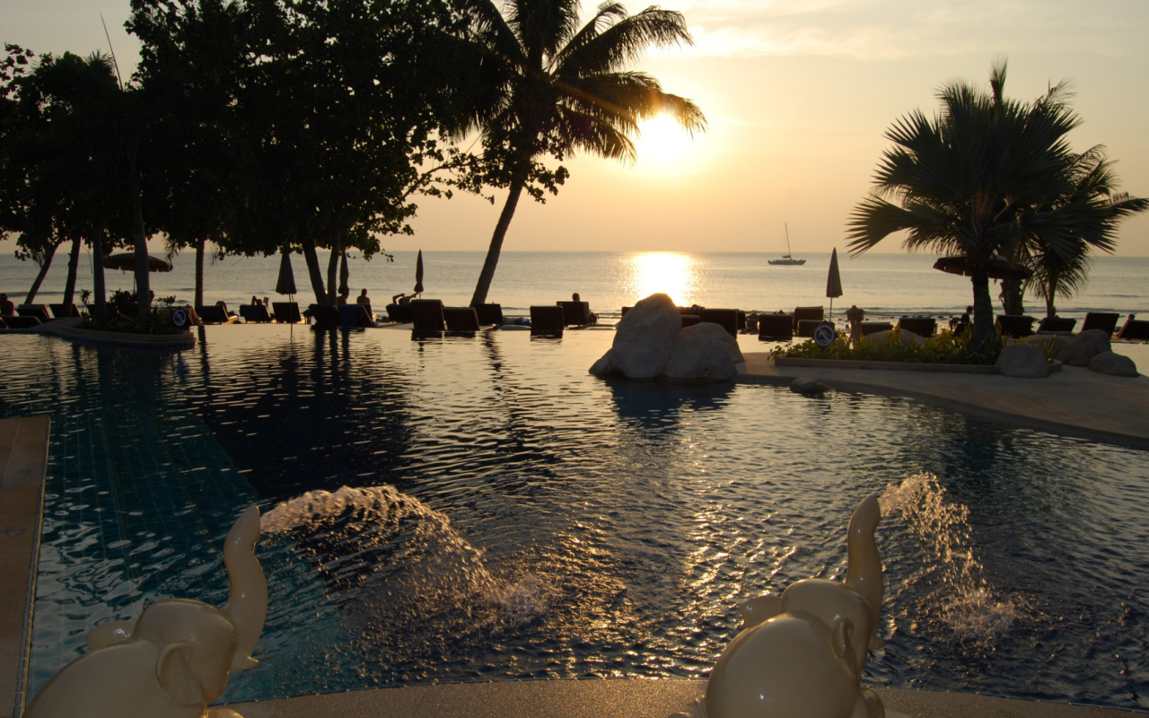 Отель на берегу на острове Чанг, Таиланд