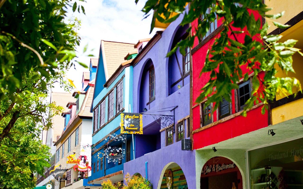 Городские улицы на курорте в Паттайе, Таиланд