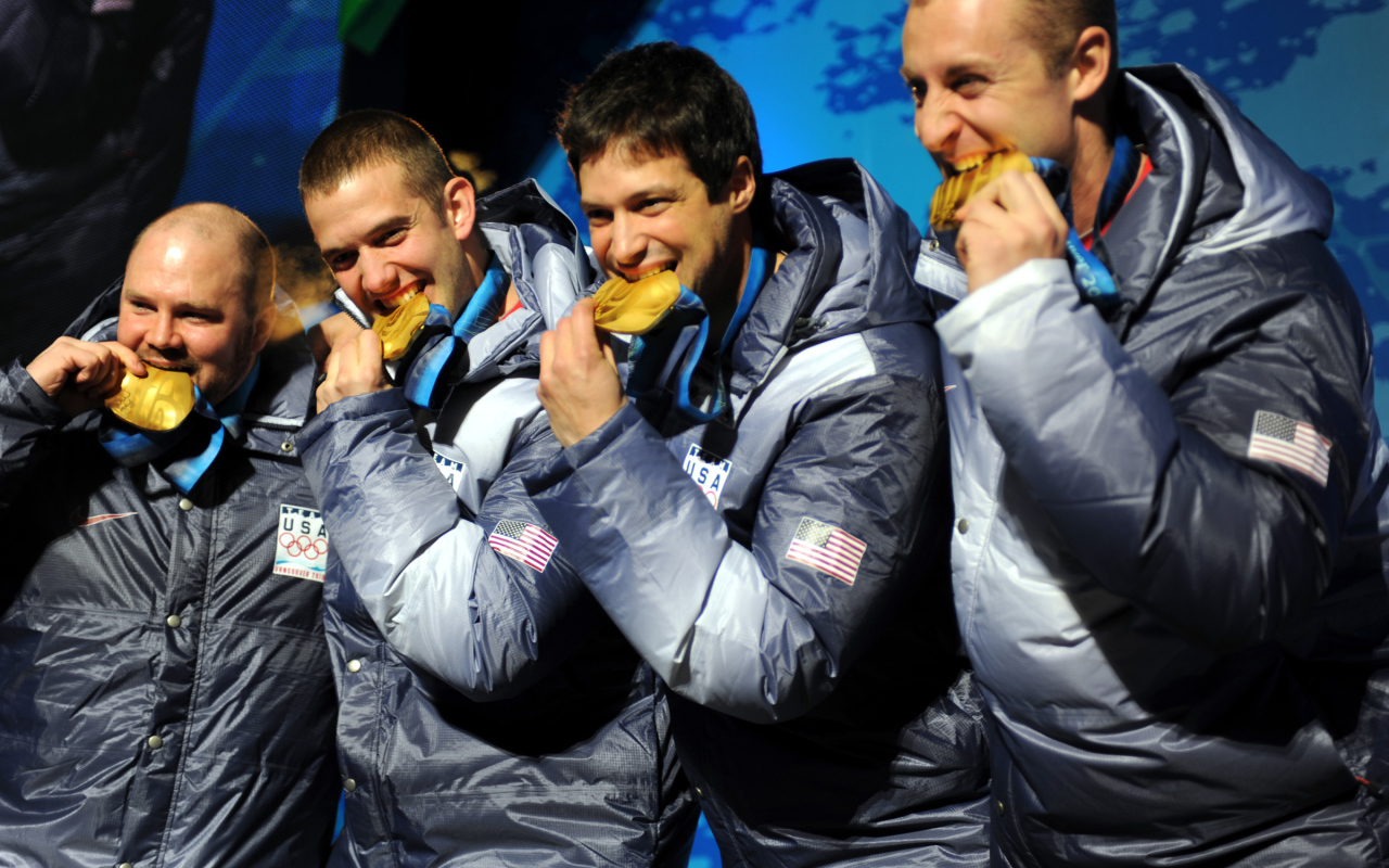 Стивен Холкомб американский бобслеист обладатель двух бронзовых медалей