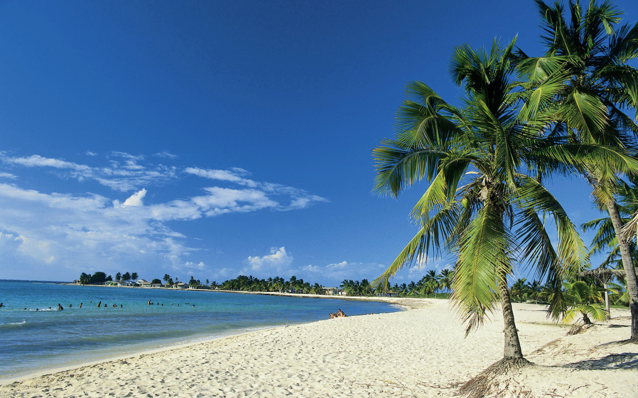 Пляж на курорте Кайо Энсеначос, Куба