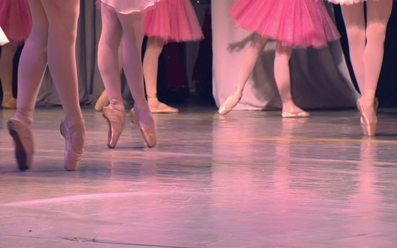 Ноги балерин