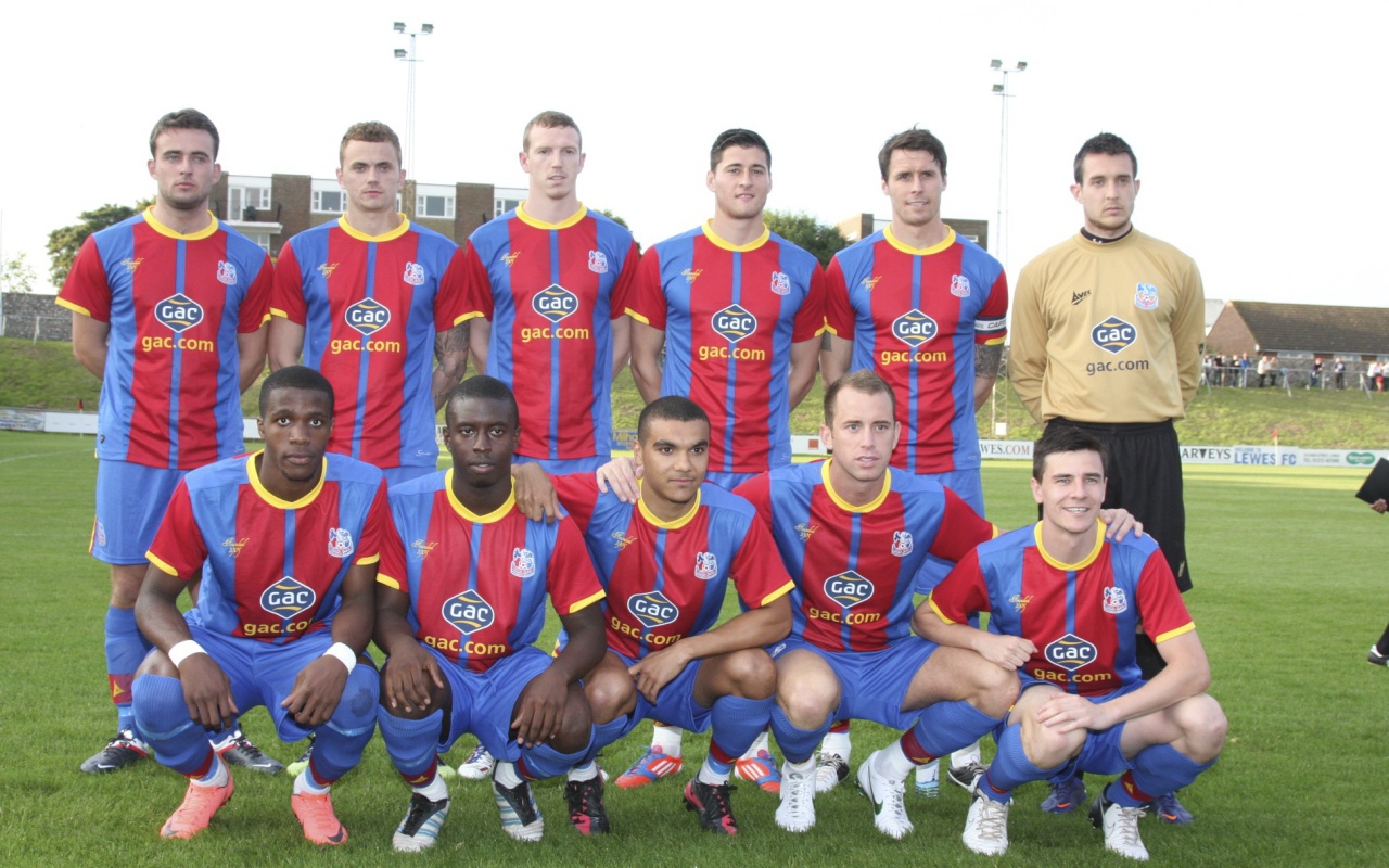 Известный ФК Кристал Пэлас