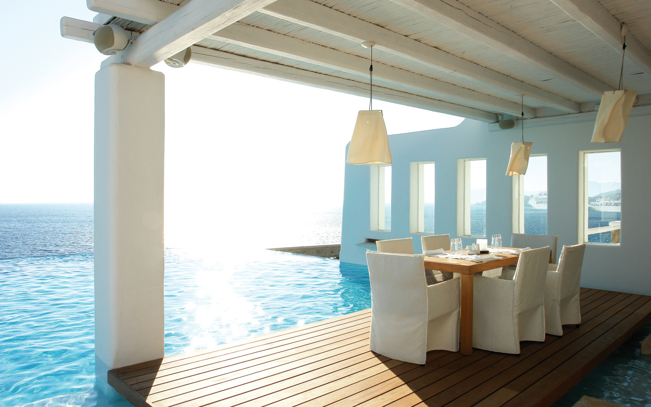 Дом около моря