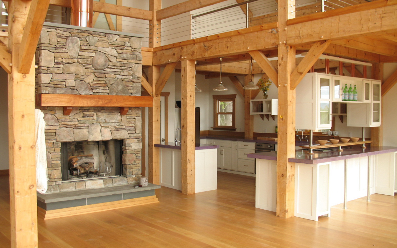 Кухня под балконом