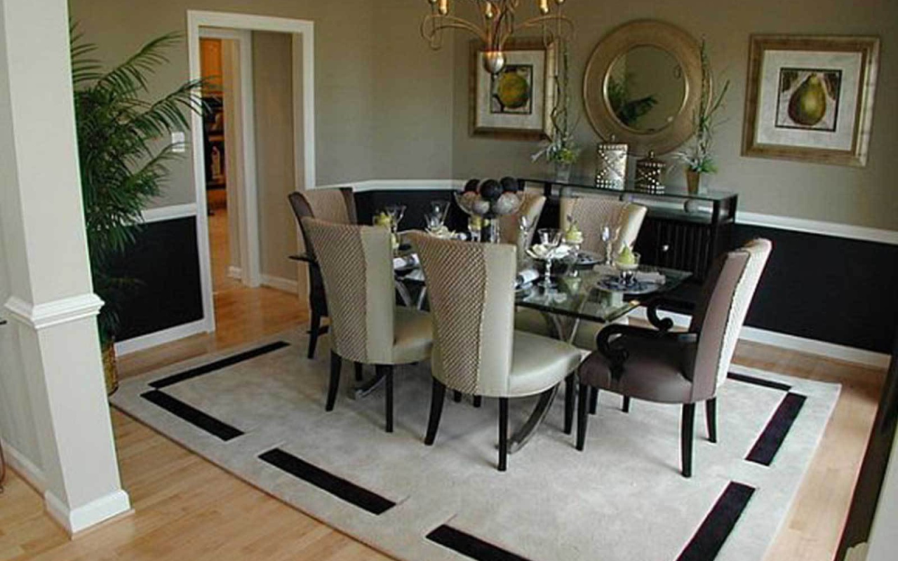 Большой ковер в столовой