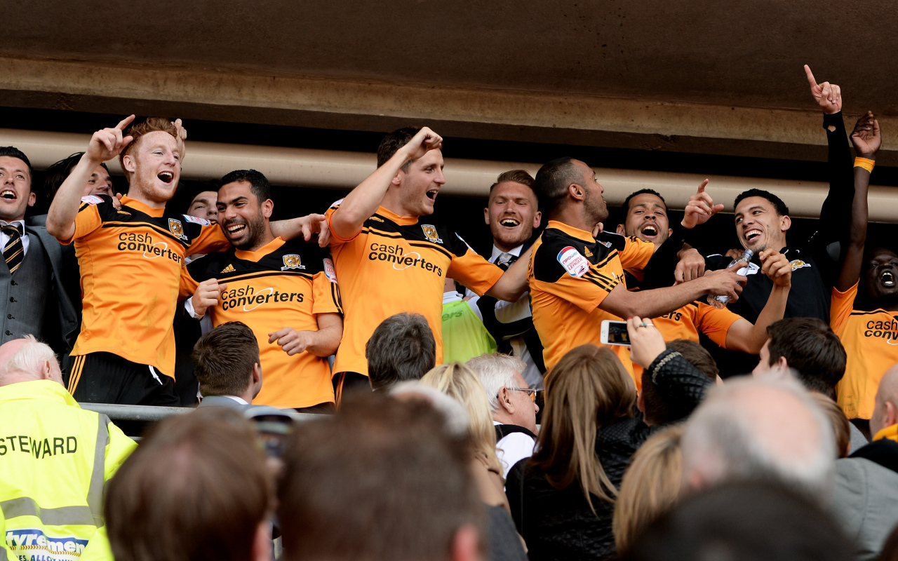 Популярный Халл Сити