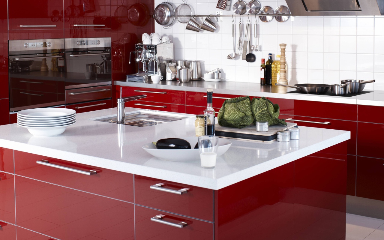 Красный цвет кухни