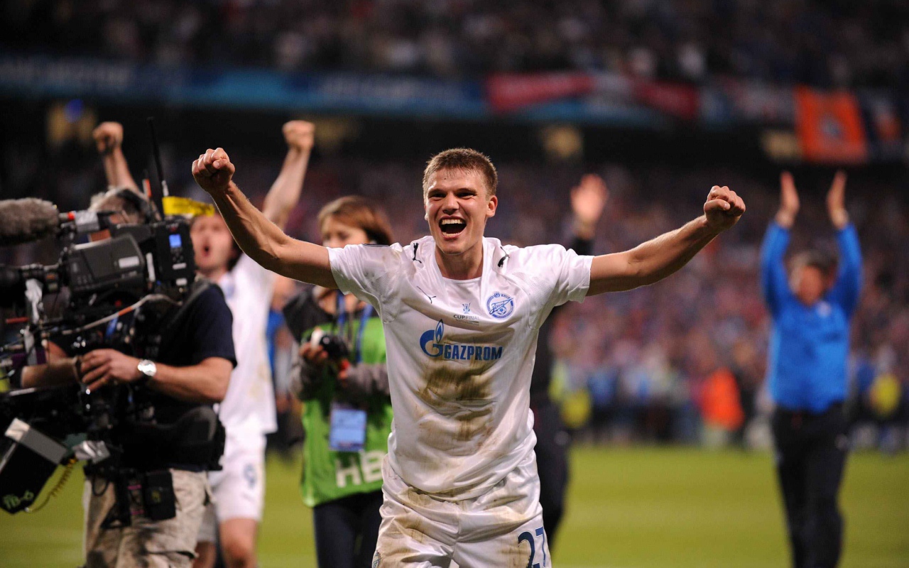 Российский футболист Игорь Денисов