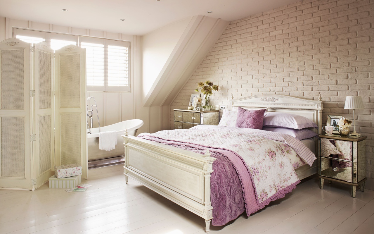 Ширма в спальне