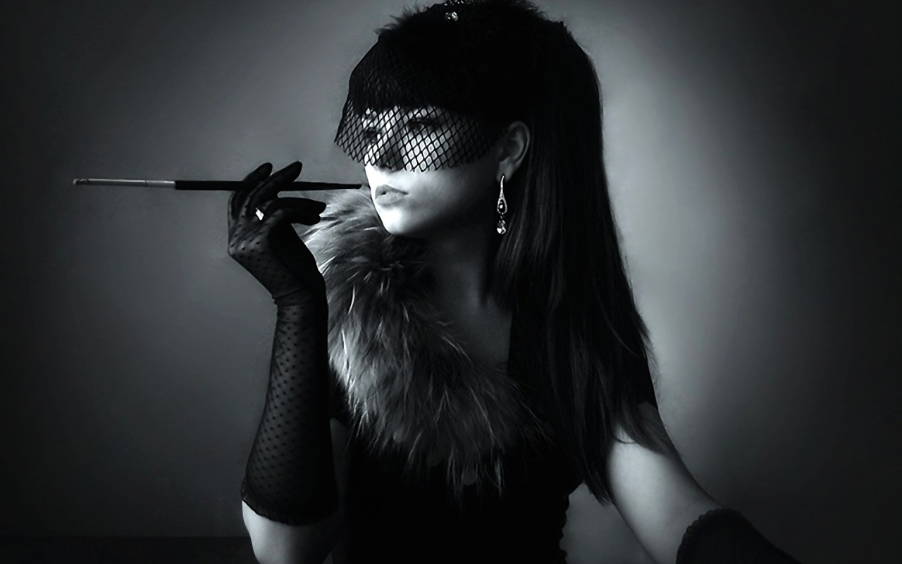 Курящая девушка в стиле ретро