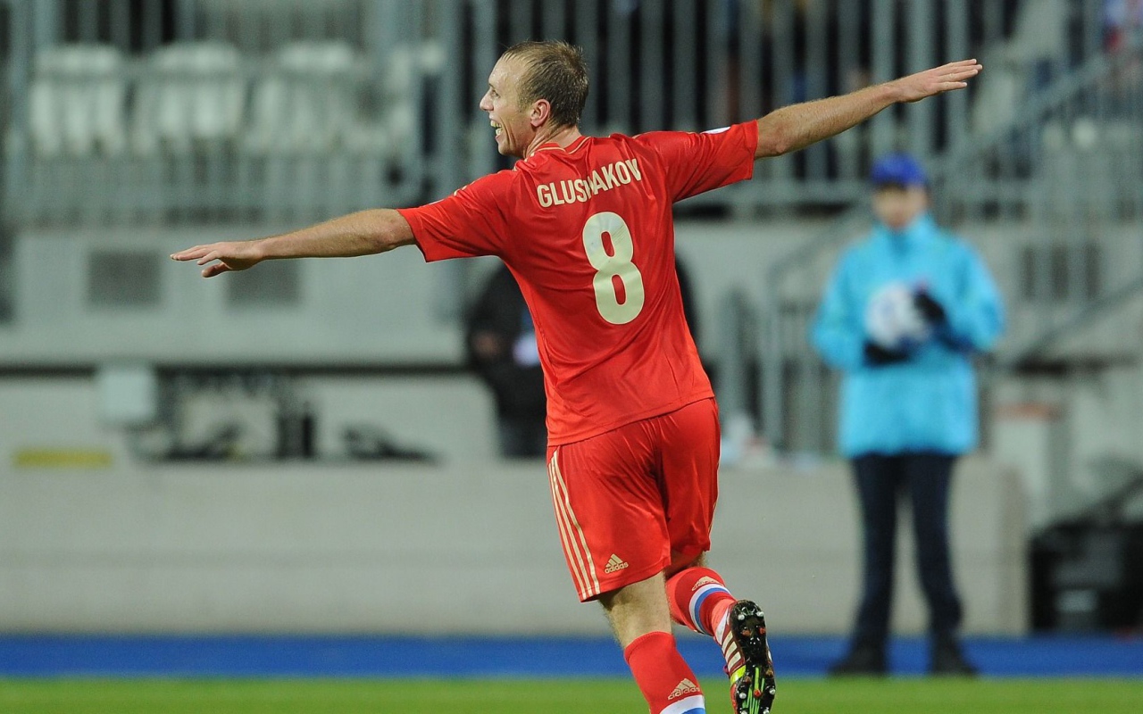 Денис Глушаков полузащитник Спартака рад успехам команды