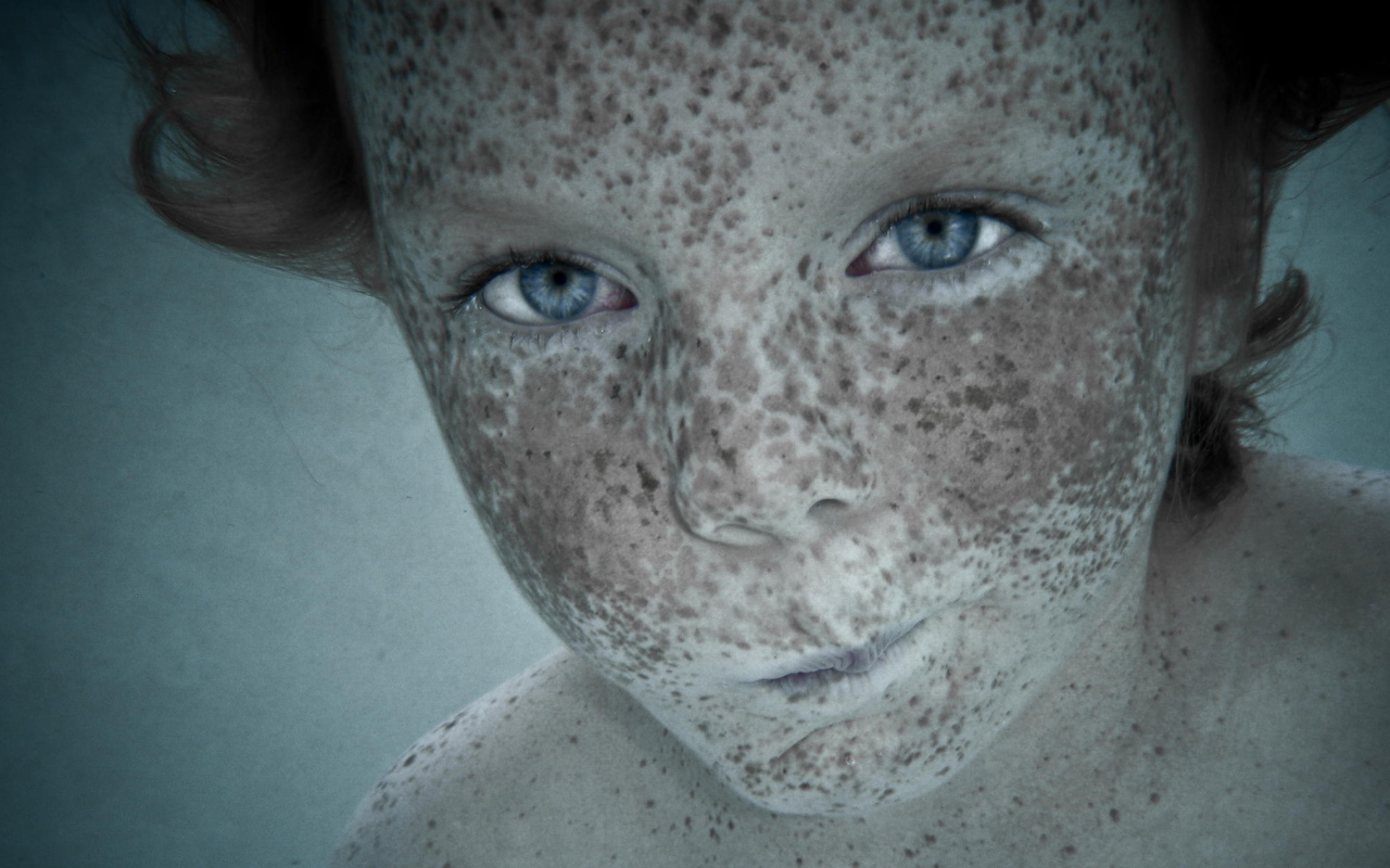 Фотография маленькой девочкой