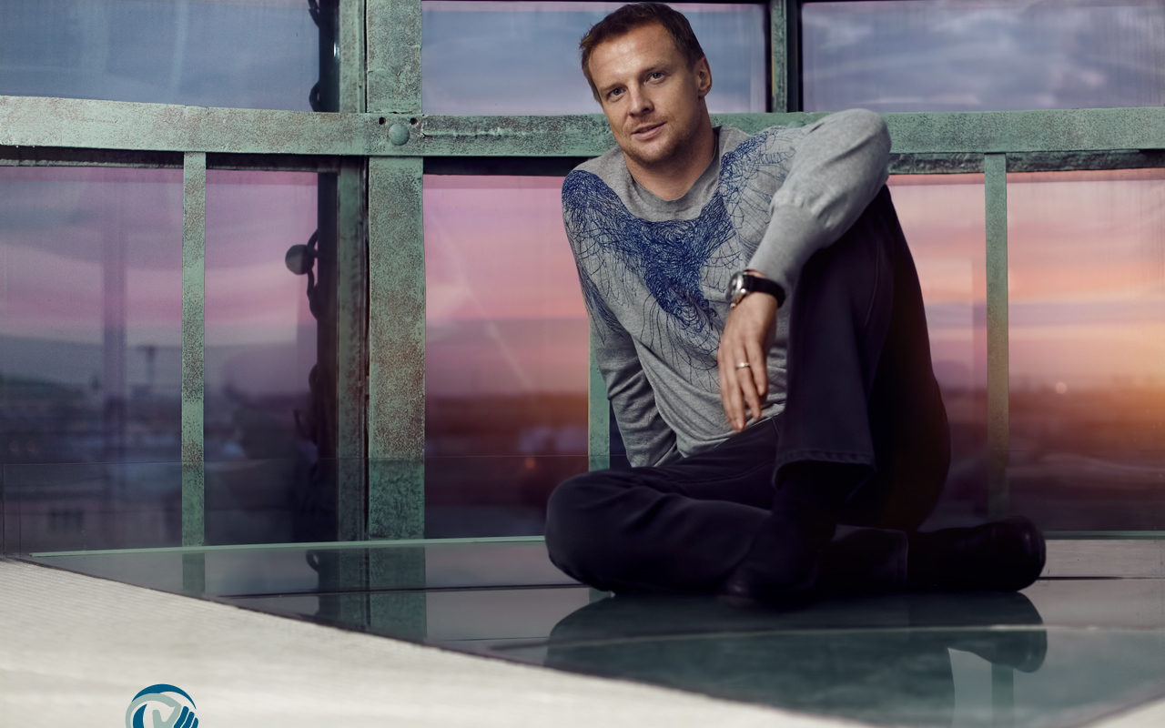 Вратарь Зенита Вячеслав Малафеев в домашней обстановке