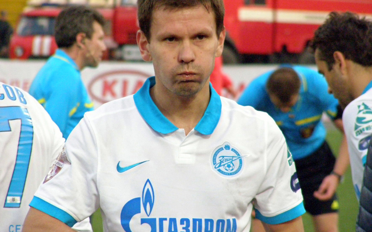 Константин Зырянов полузащитник Зенита в перерыве