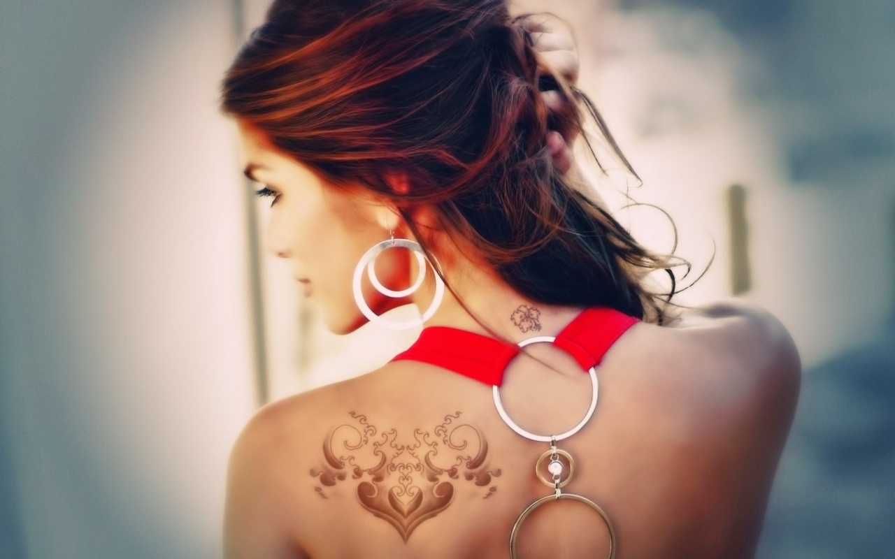 Татуировка на спине