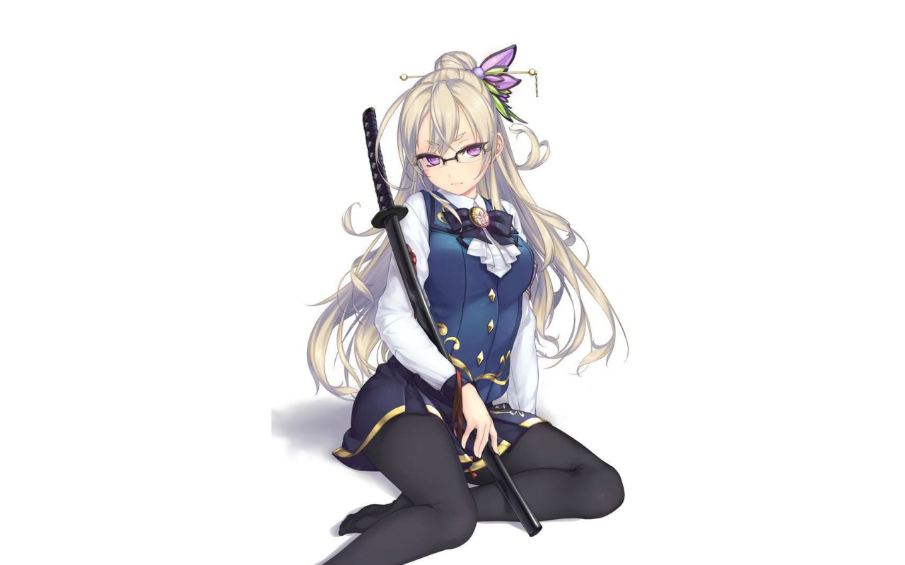 Девочка аниме с катаной в руке