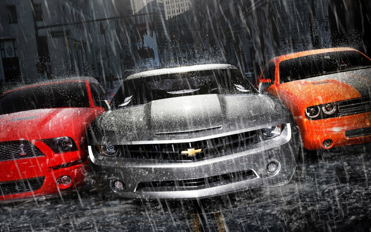 Мощные автомобили под дождем