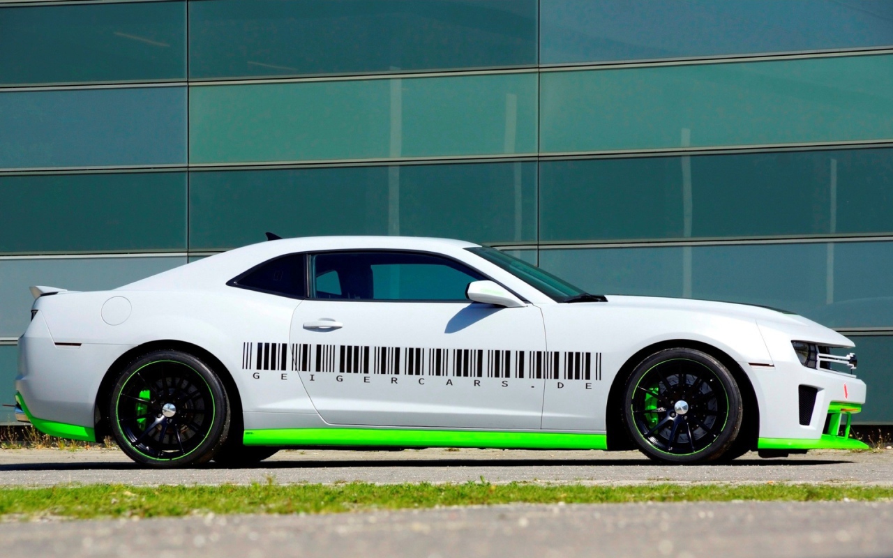 Штрих код на машине Chevrolet Camaro LS9