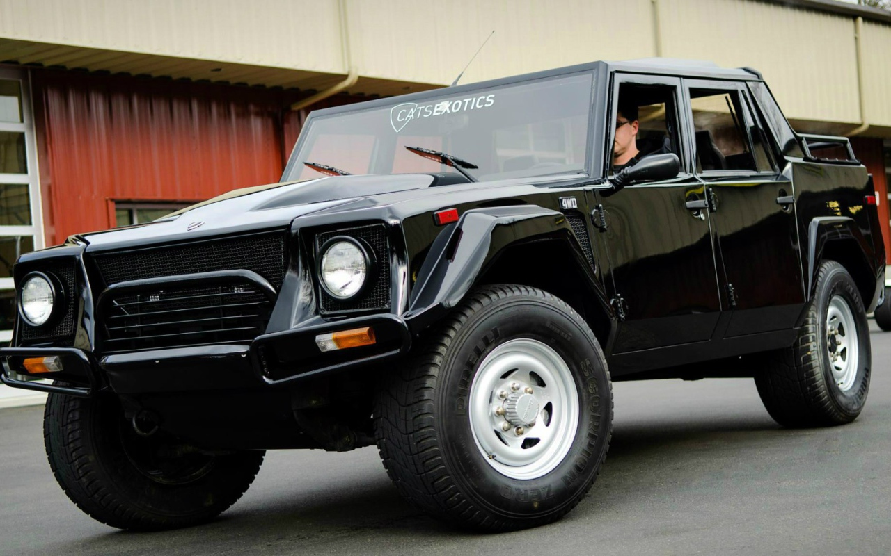 Внедорожник Lamborghini LM002
