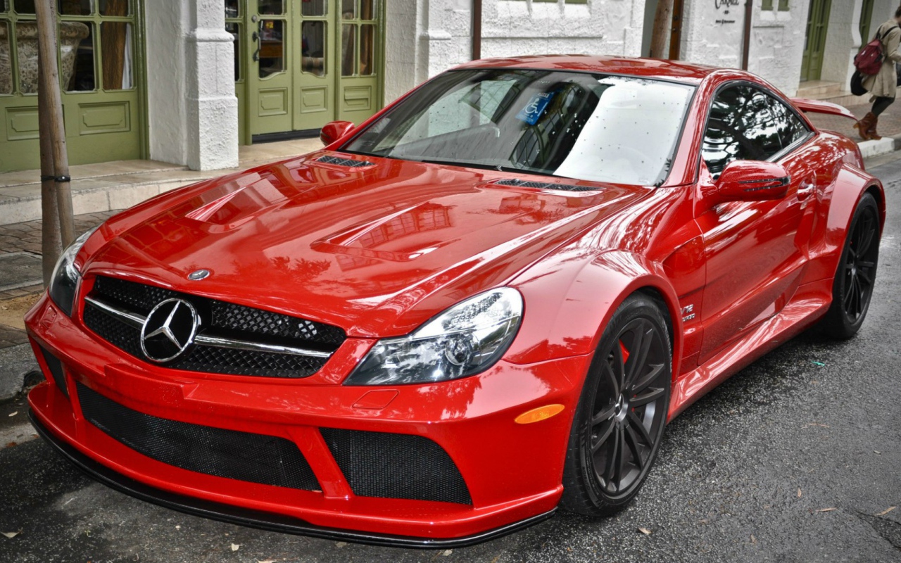 Ярко красный Mercedes-Benz SL65 AMG