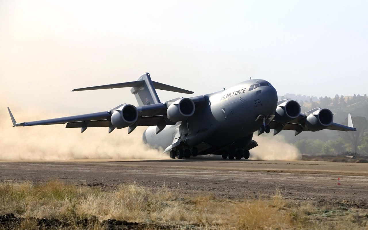 C-17 Globmaster совершил успешную посадку