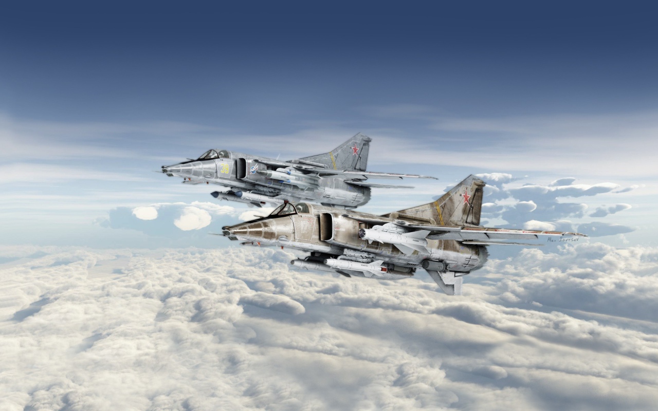 Истребители Mikoyan MiG-27 над облаками
