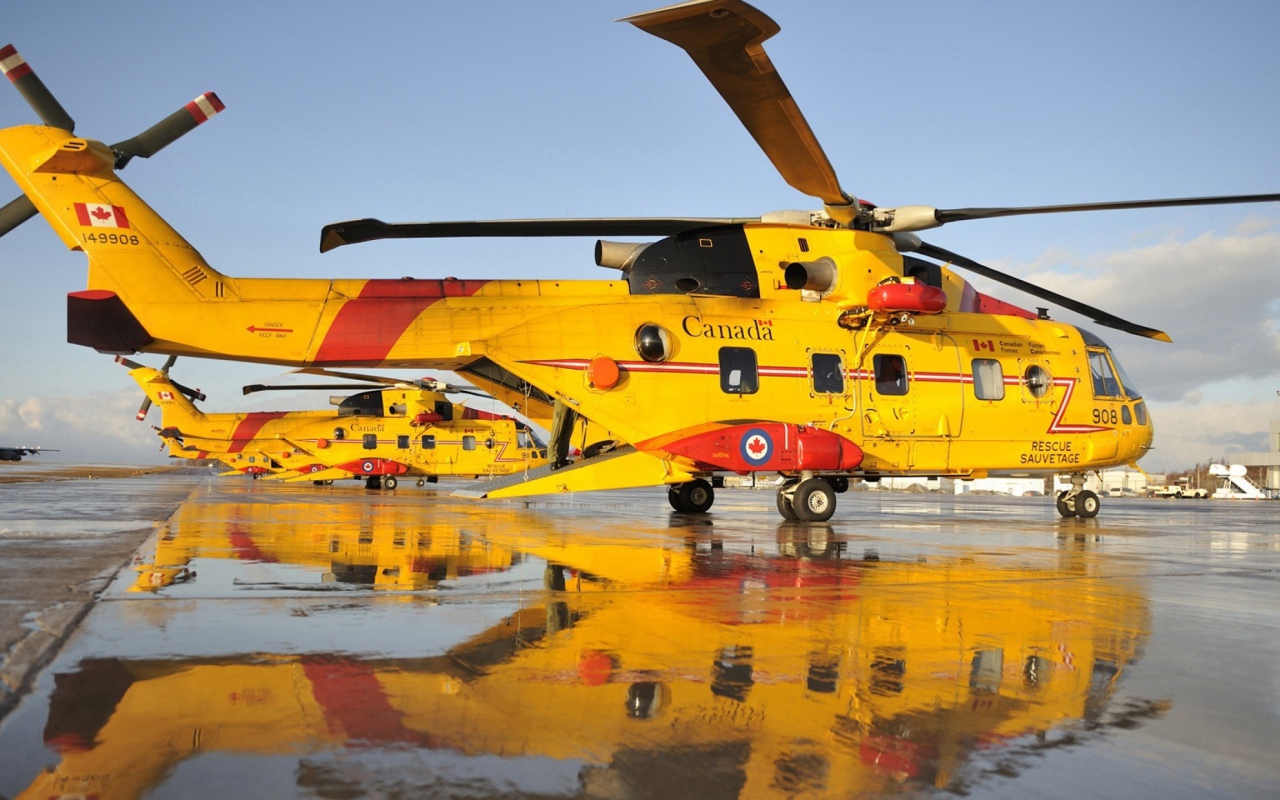 Желтые вертолеты в Канаде