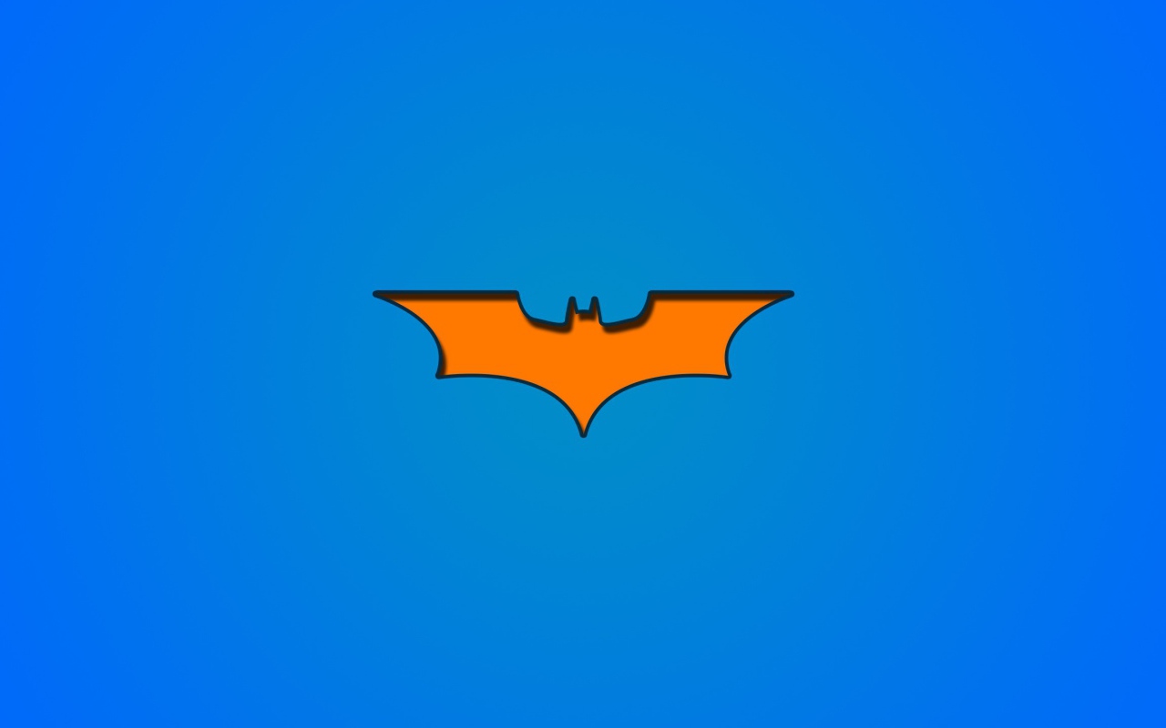 Оранжевый символ Бетмана на голубом фоне