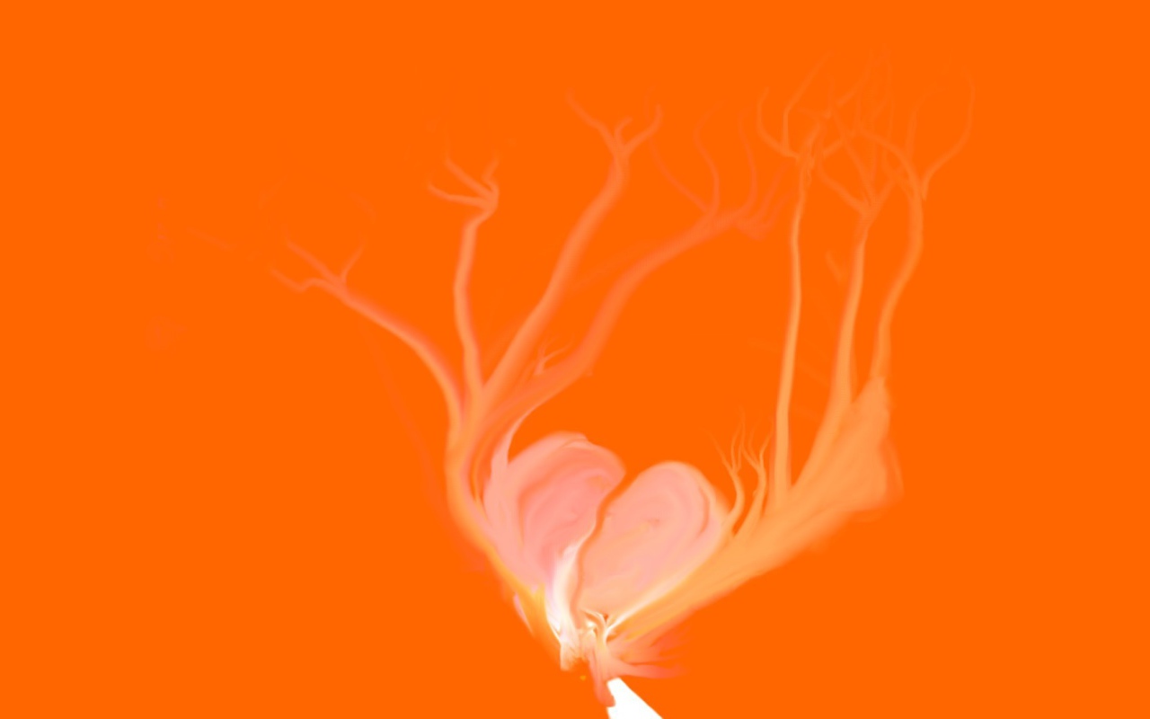 Розовое сердце на оранжевом фоне