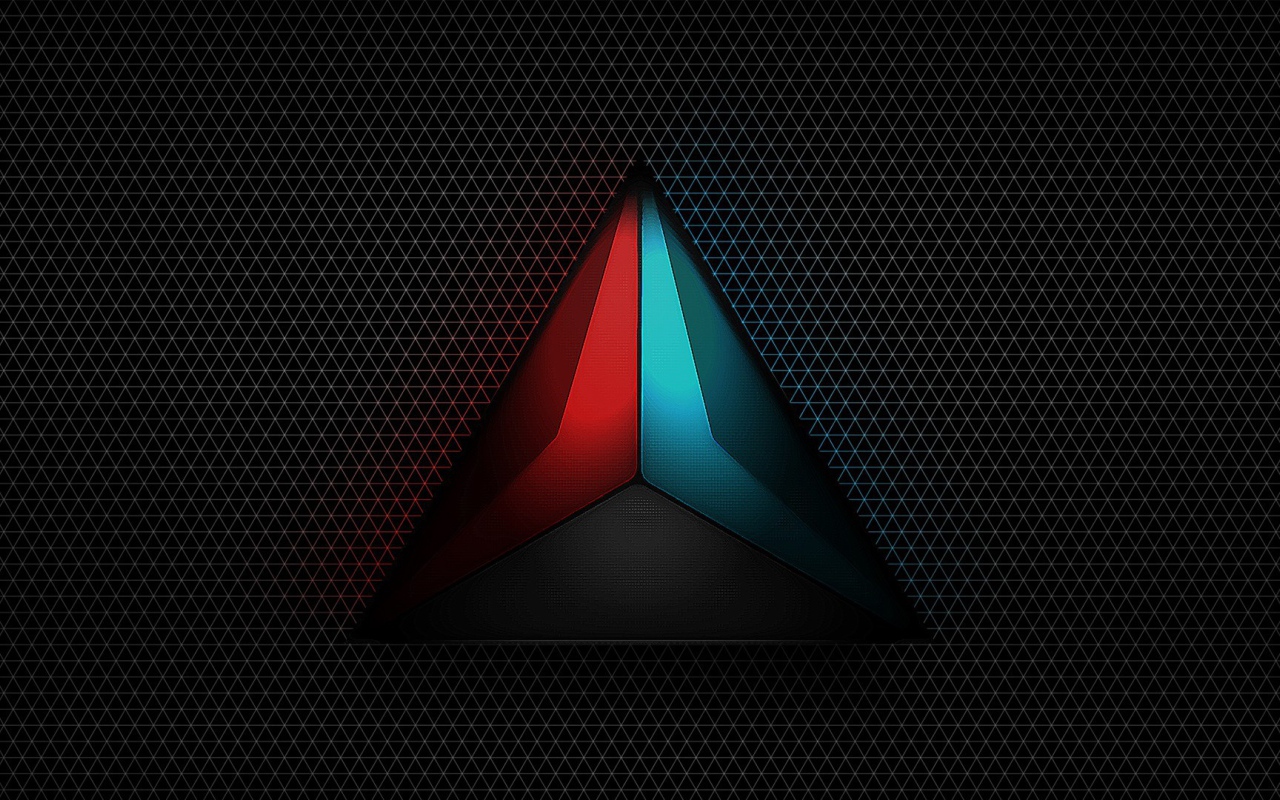 Треугольный логотип на черном фоне