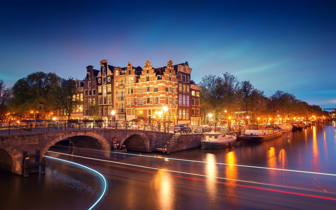 Канал в Амстердаме, Нидерланды