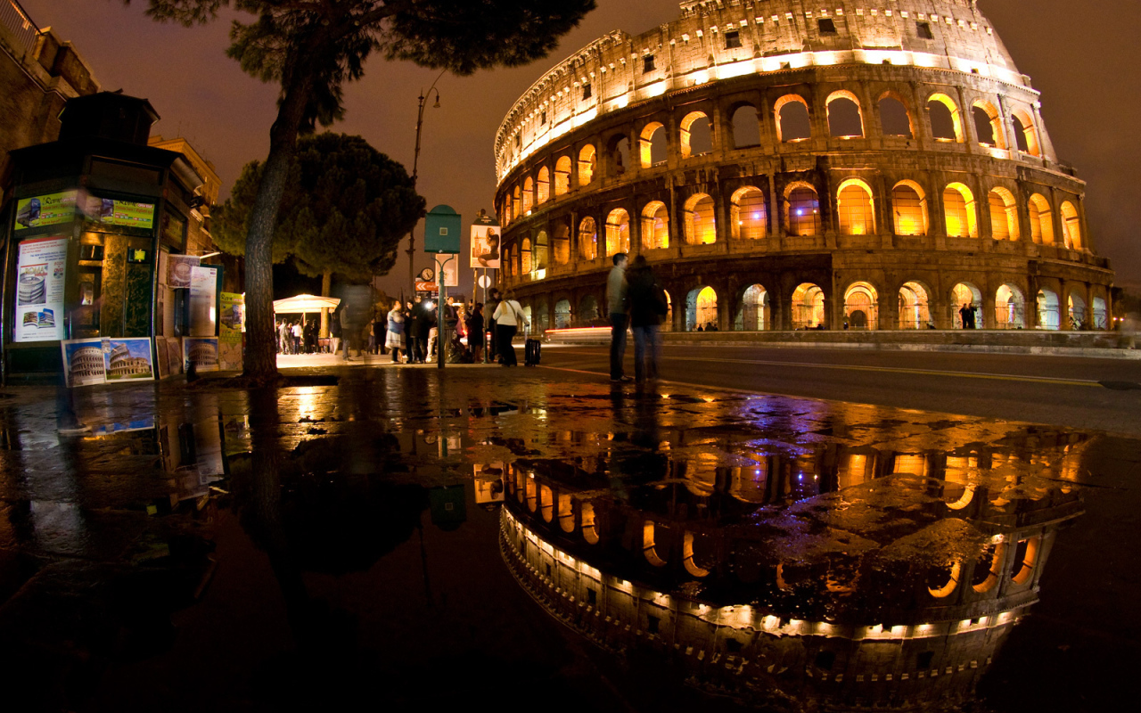 Колизей вечером