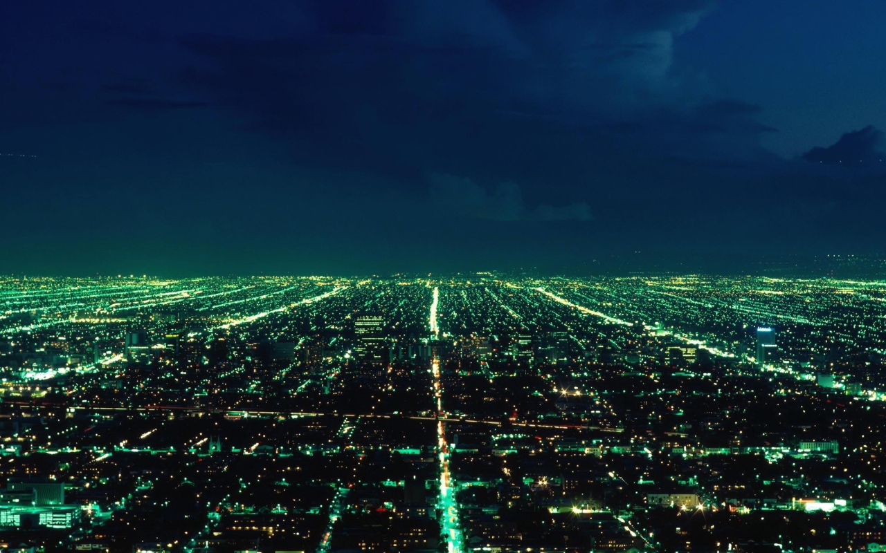 Бескрайний ночной город