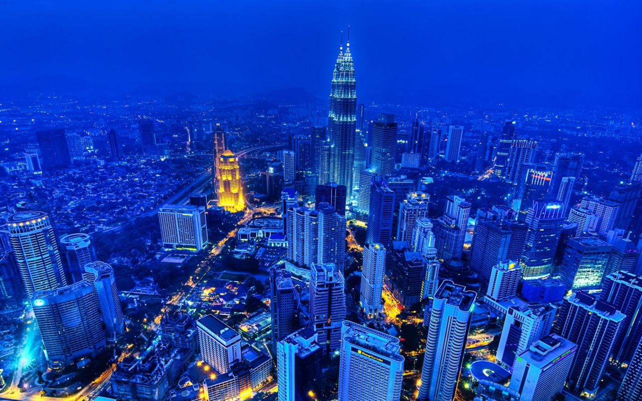 Куала-Лумпур в синей дымке, Малайзия