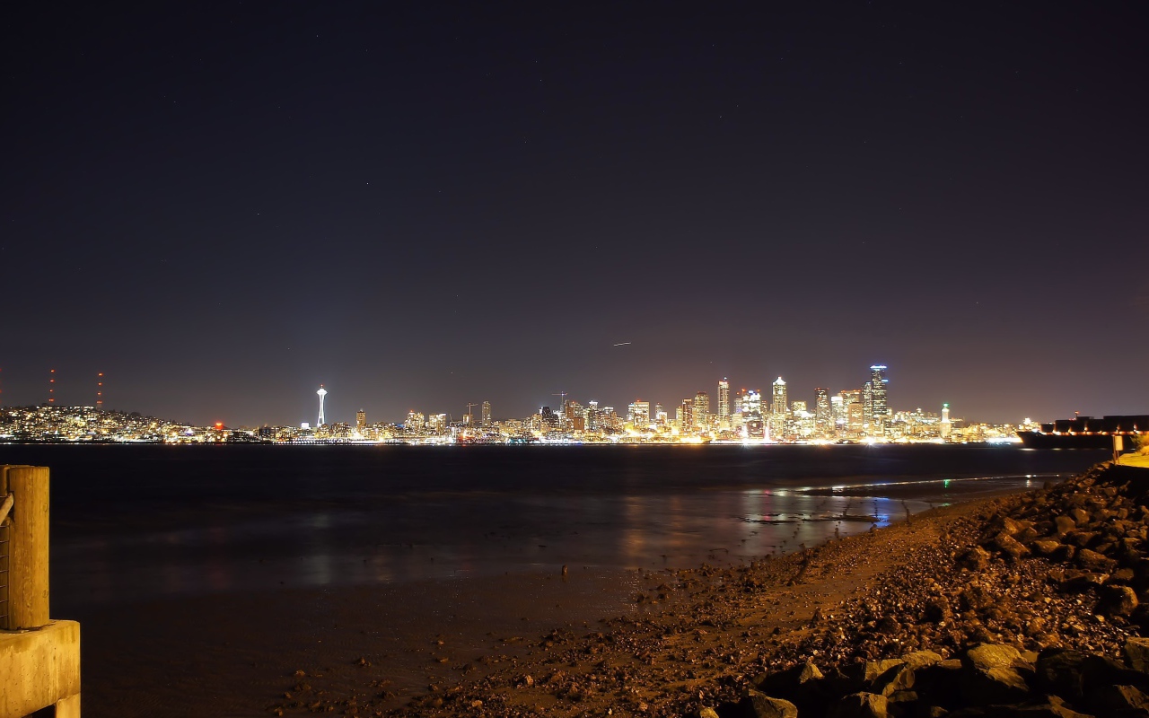 Ночное сияние города Сиэтл, США