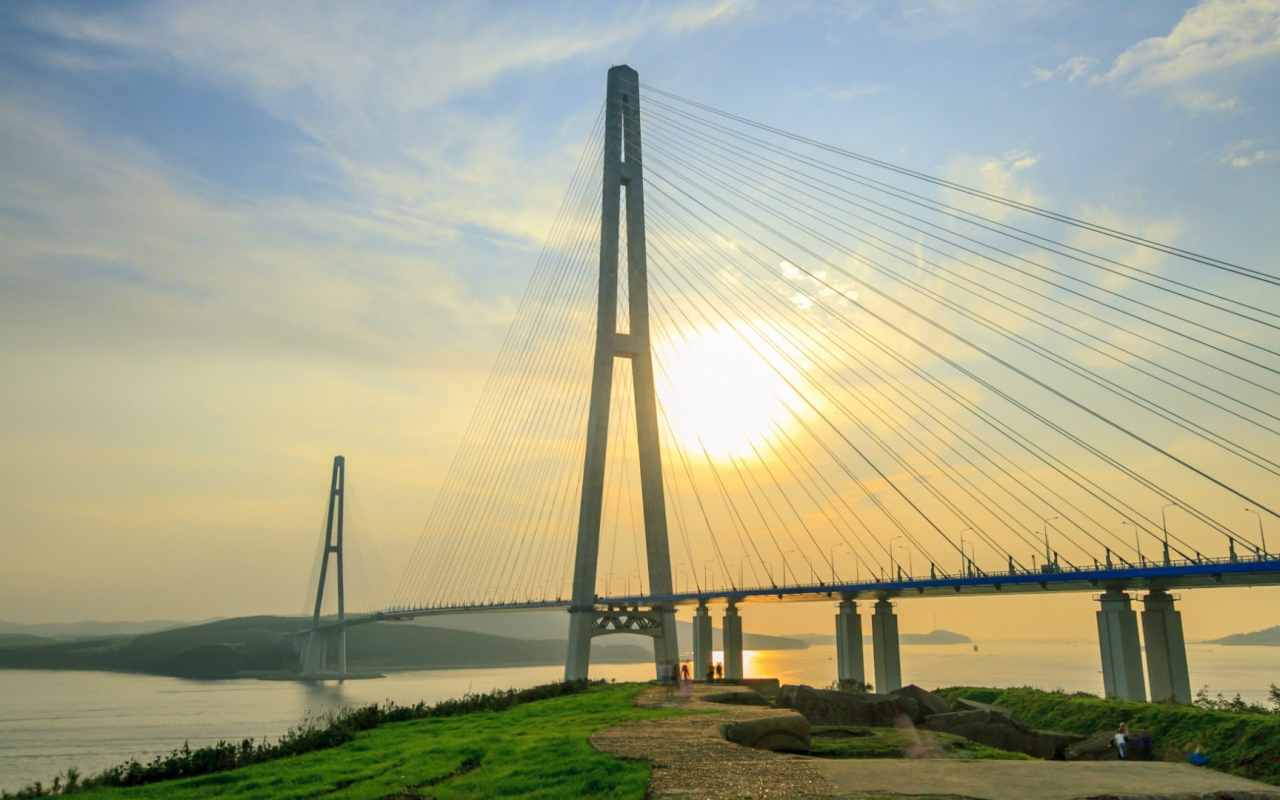 Мост через бухту Золотой Рог, Владивосток