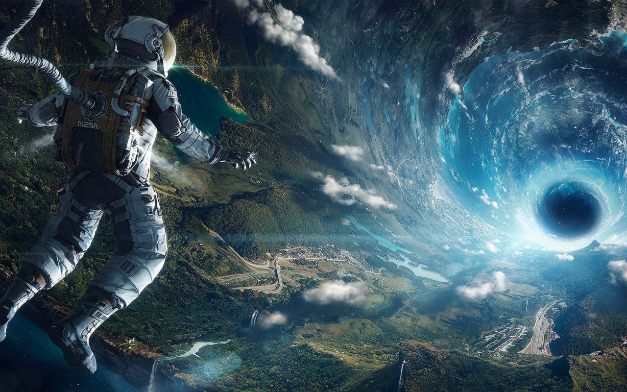 Космонавт перед черной дырой