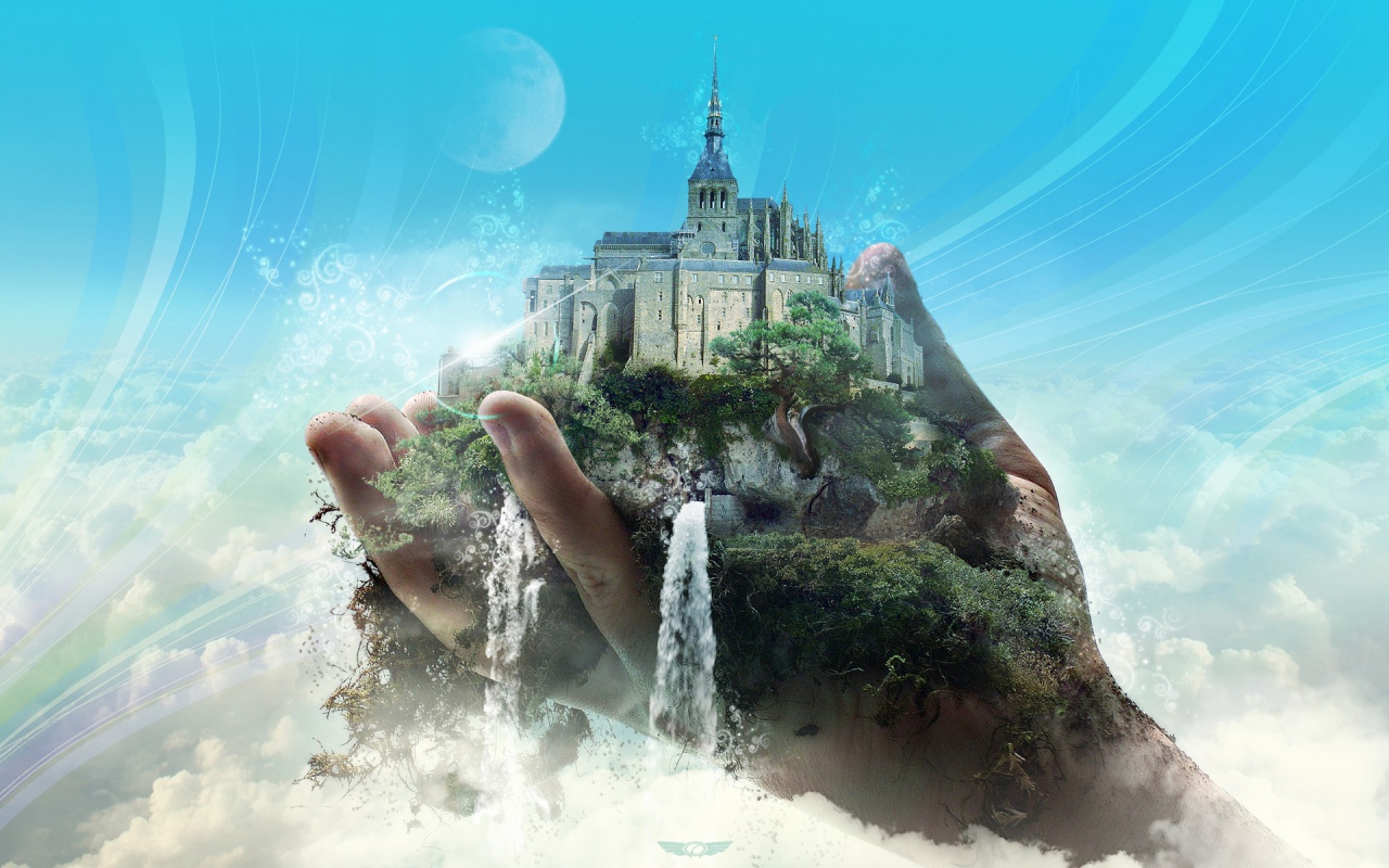 Холм с замком в руке