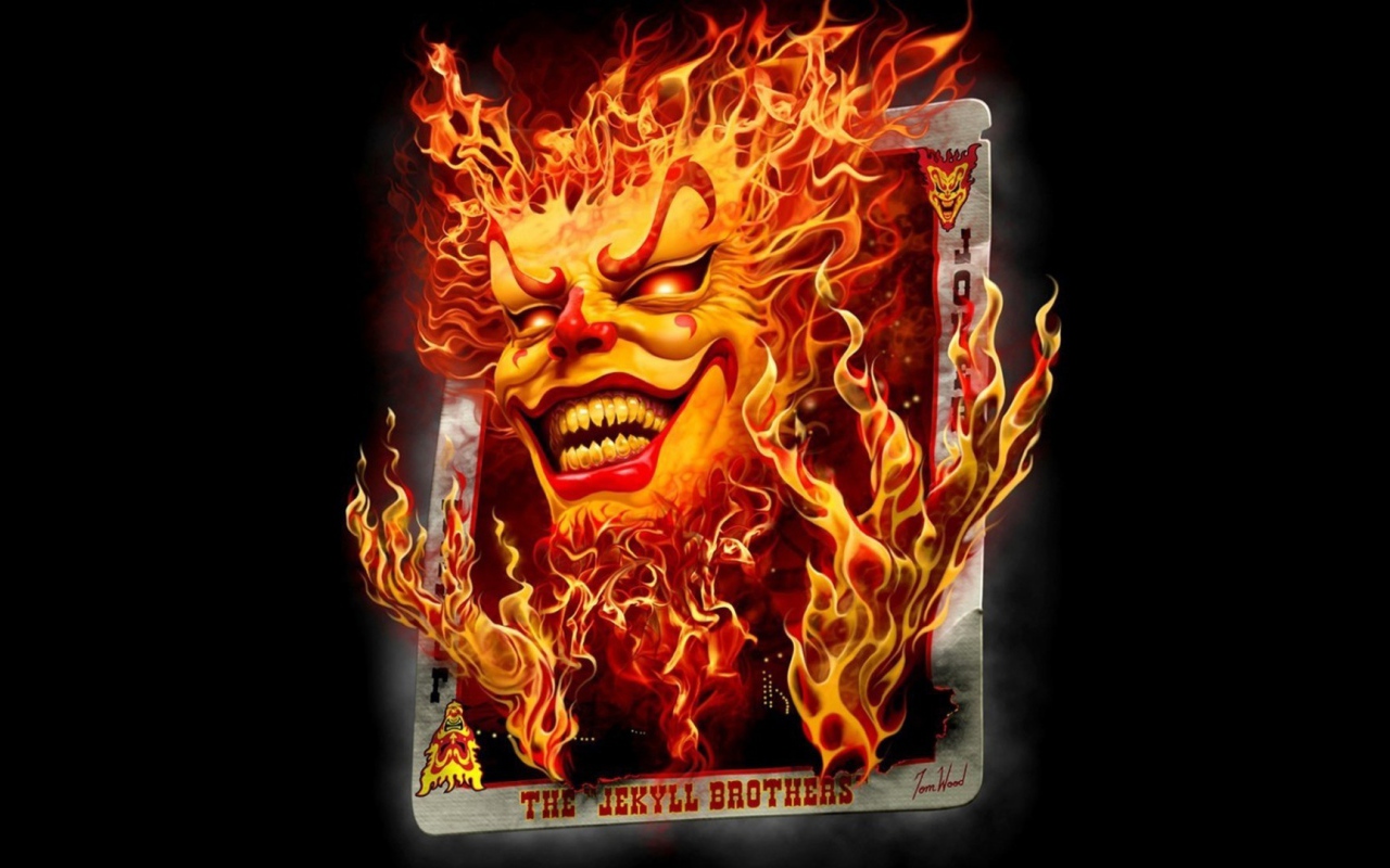 Фигура Джокера из огня