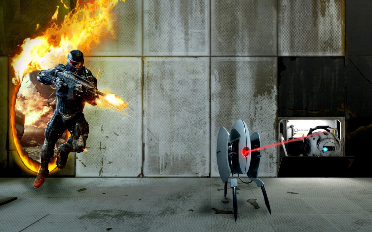 Солдат атакует лазерного робота в игре Портал 2