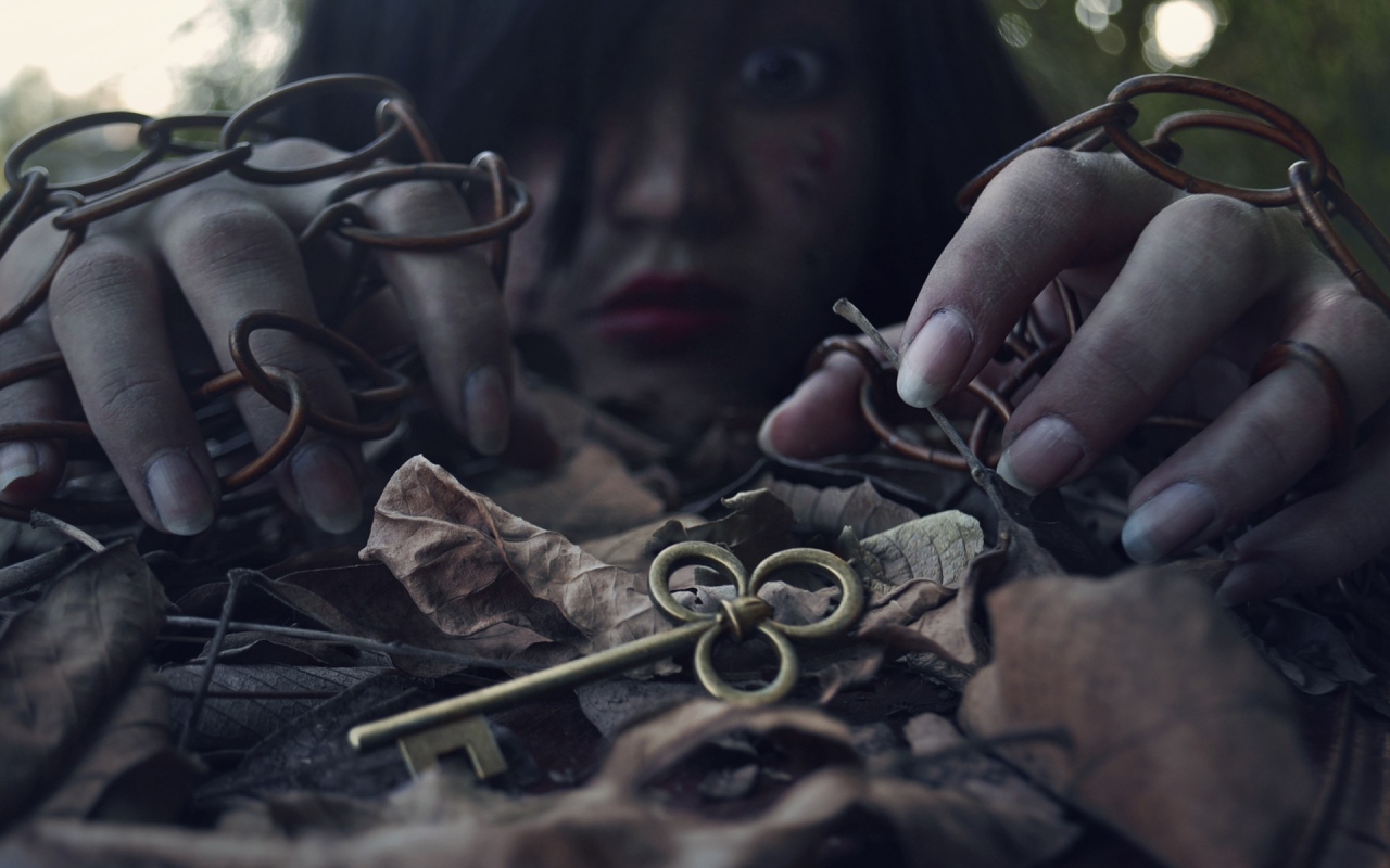 Девушка нашла ключ