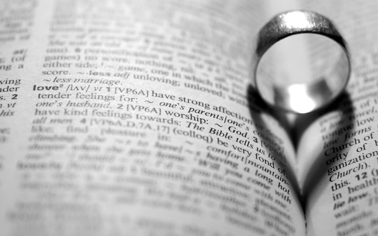 Серебряное кольцо в книге