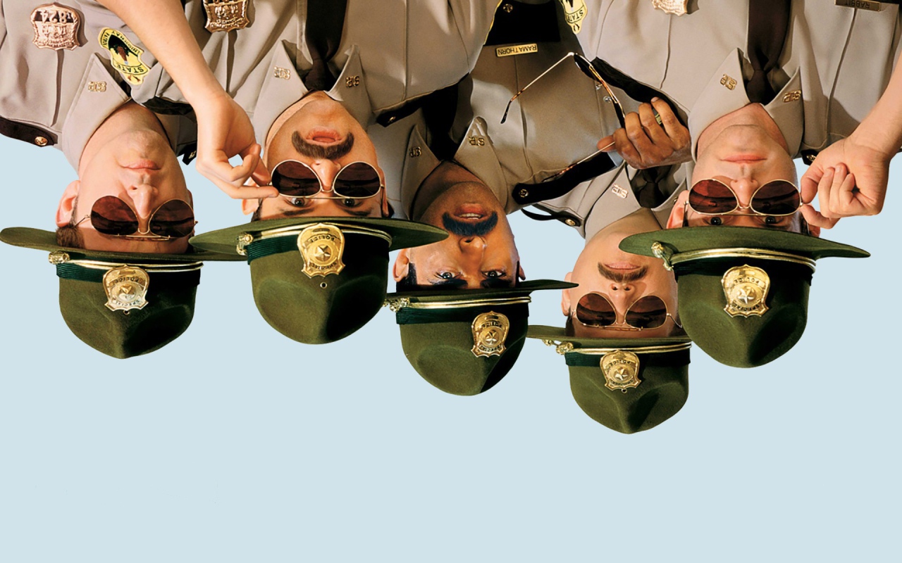 Герои фильма Суперполицейские